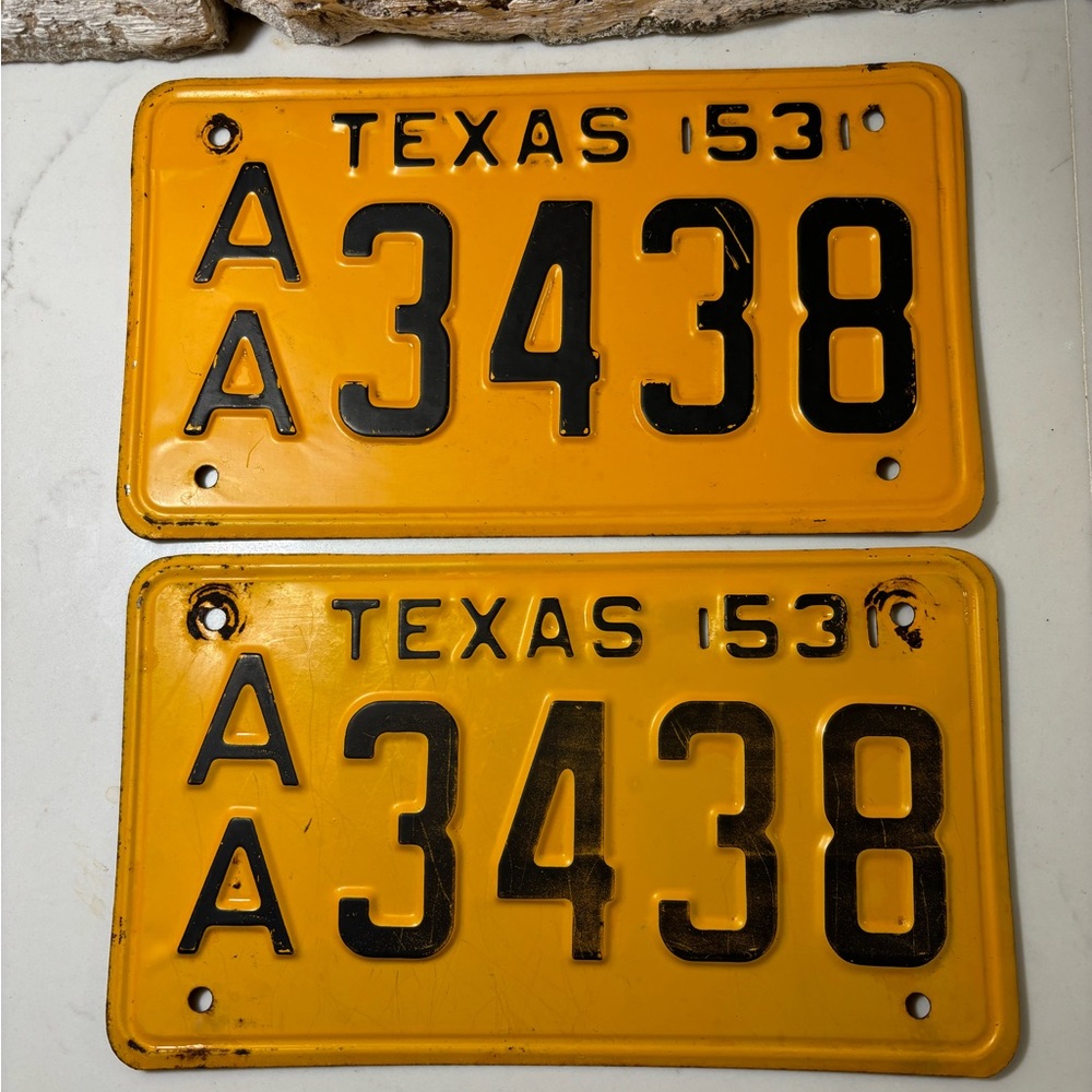 1953 Texas License Plates Matched Set